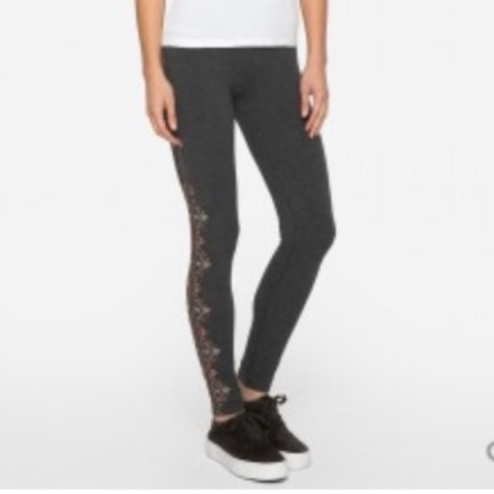 Super soft gray Johnny Was leggings